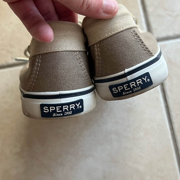 Size 10 “dark & light khaki” SPERRY shoes - Picture 3 of 3